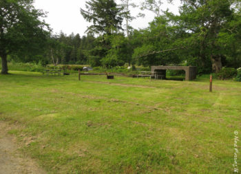 Lakeside Campground -> More site views. Site #102 on right, #101 on left.