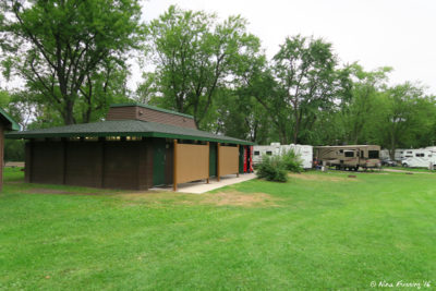 View of facilities & laundry. Full hookup sites are in the back on the right.