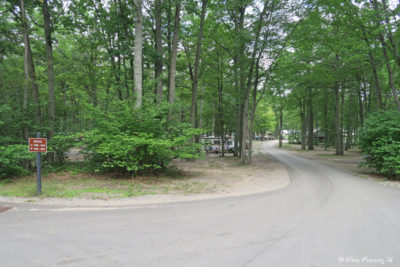 View of entrance to loop 400-445.